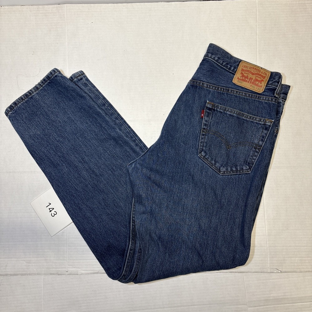 Levis 550 Relaxed Fit Tapered Leg Jeans Mens 36x33 Medium Blue Denim 100% Cotton